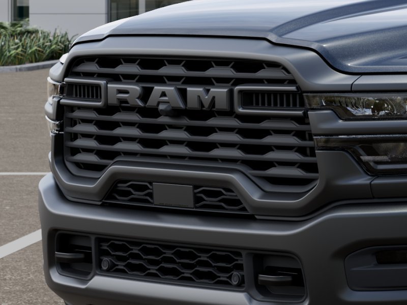 New 2026 Diamond Black Crystal Pearl-Coat Exterior Paint RAM Tradesman image 37