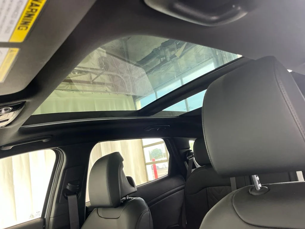 Used 2024 Blue Kia X-Line image 3