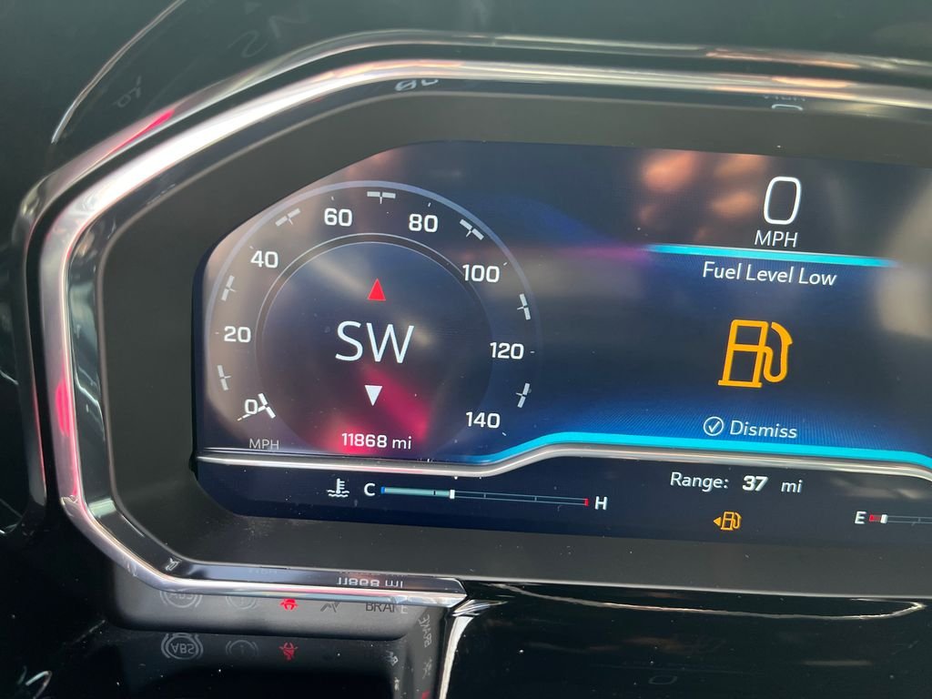 Used 2023 Gray Chevrolet LT image 17