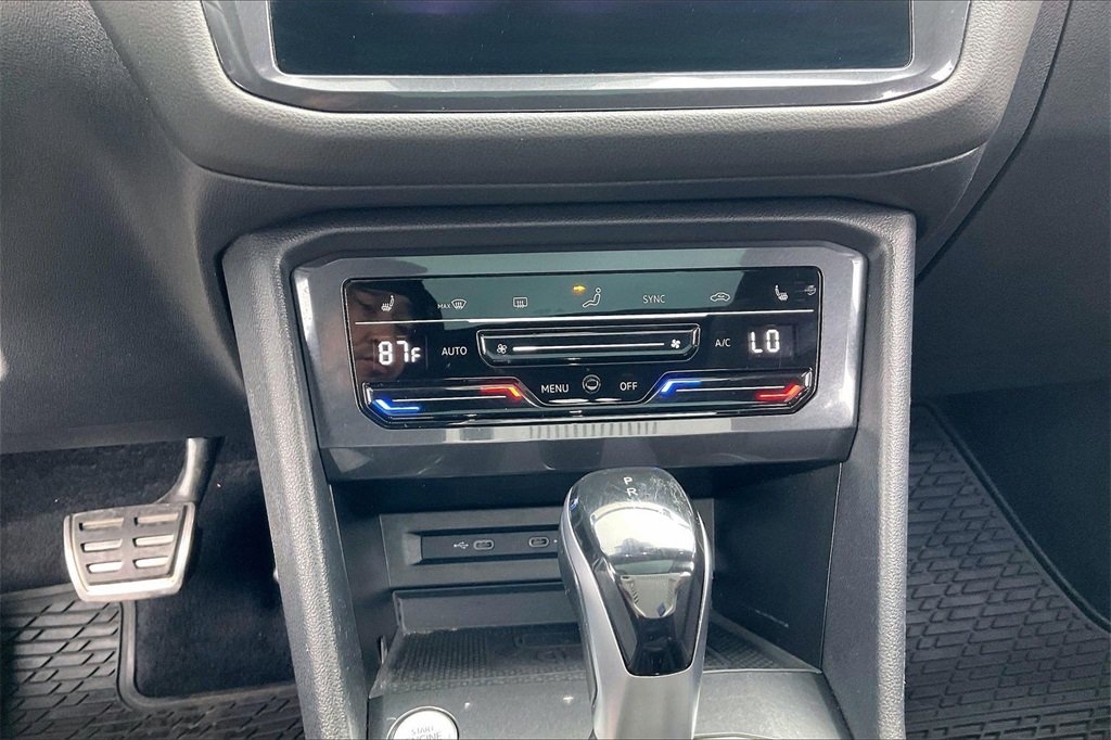2022 VOLKSWAGEN TIGUAN - Image 34