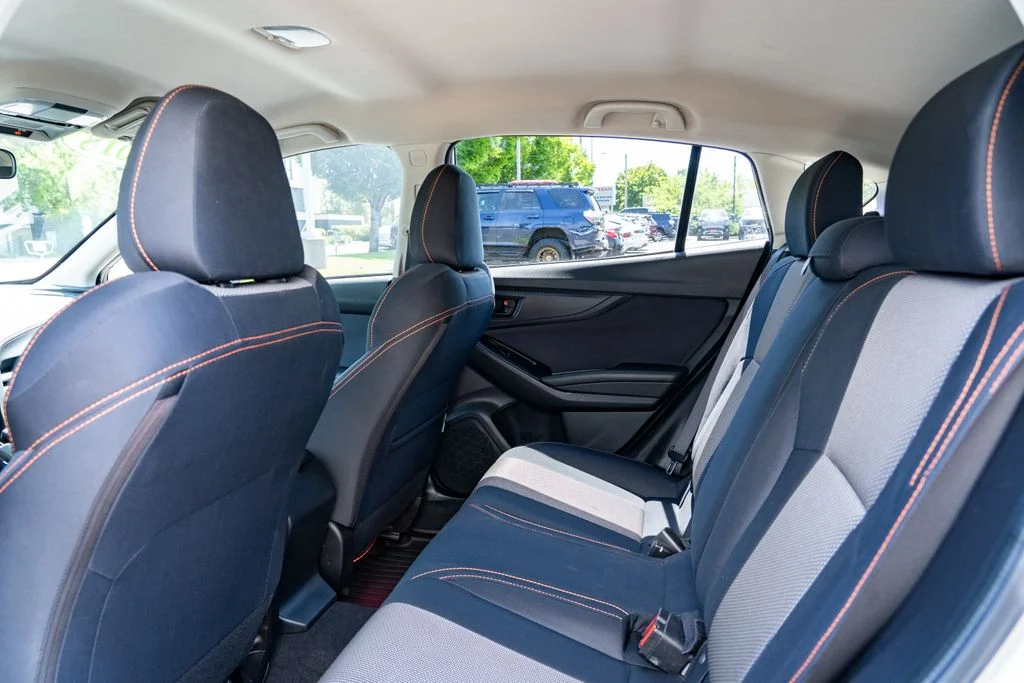 Used 2018 White Subaru 2.0i Premium image 24