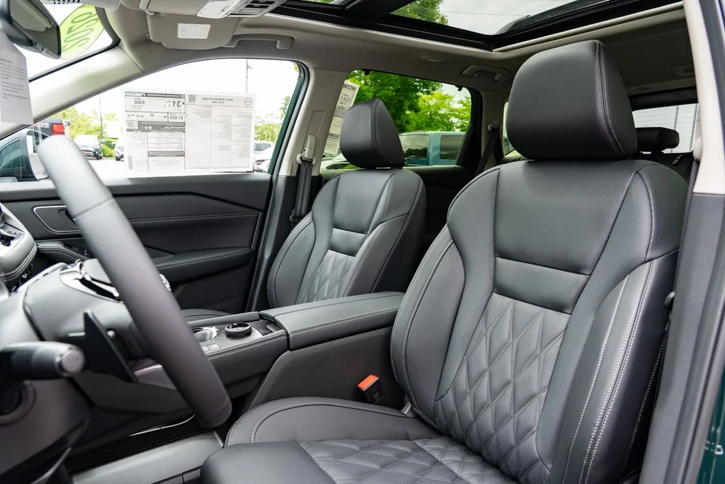 New 2026 Obsidian Green Pearl Nissan Platinum image 21