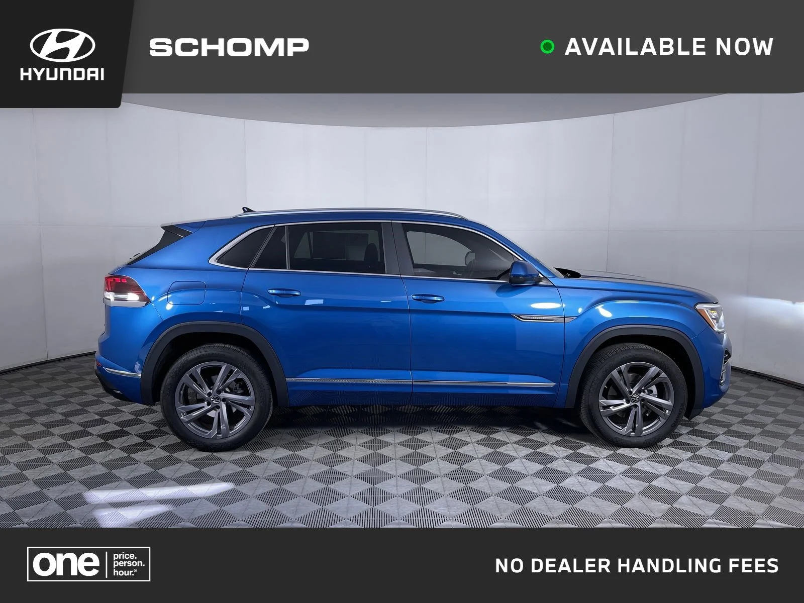 2024 Volkswagen Atlas Cross Sport 2.0T SEL R-Line 4MOTION's photo