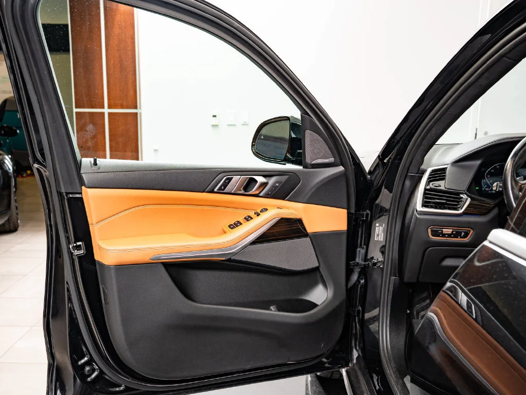 Used 2023 Black Sapphire Metallic BMW xDrive40i image 25