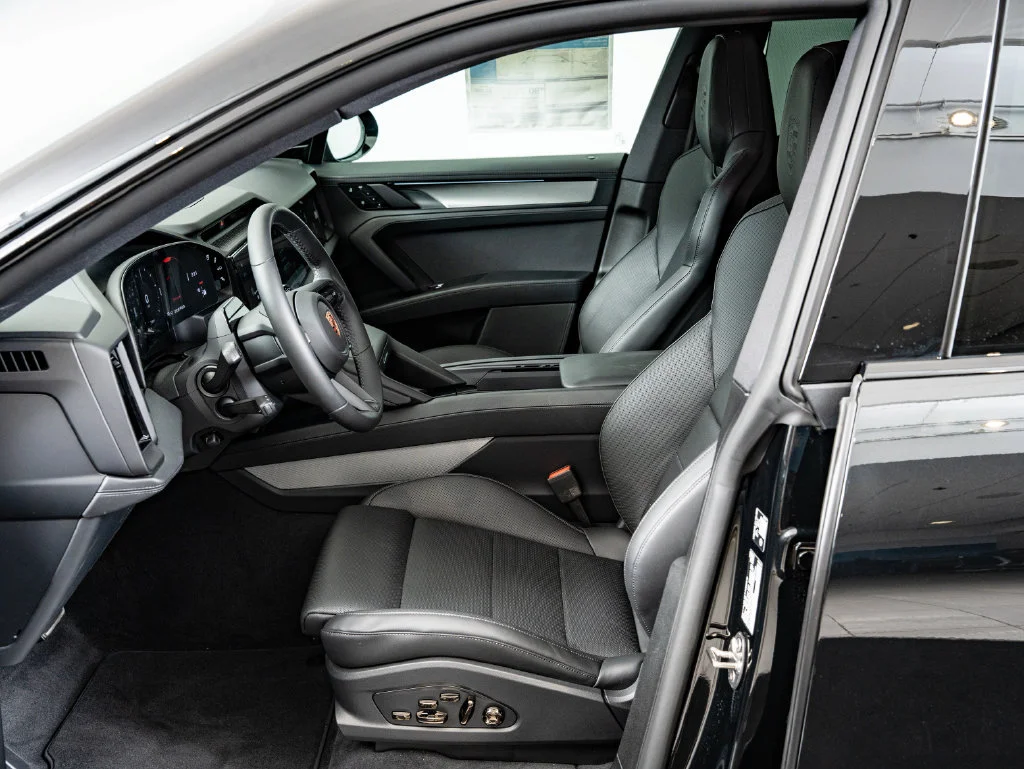 Used 2026 Black Metallic Porsche  image 5