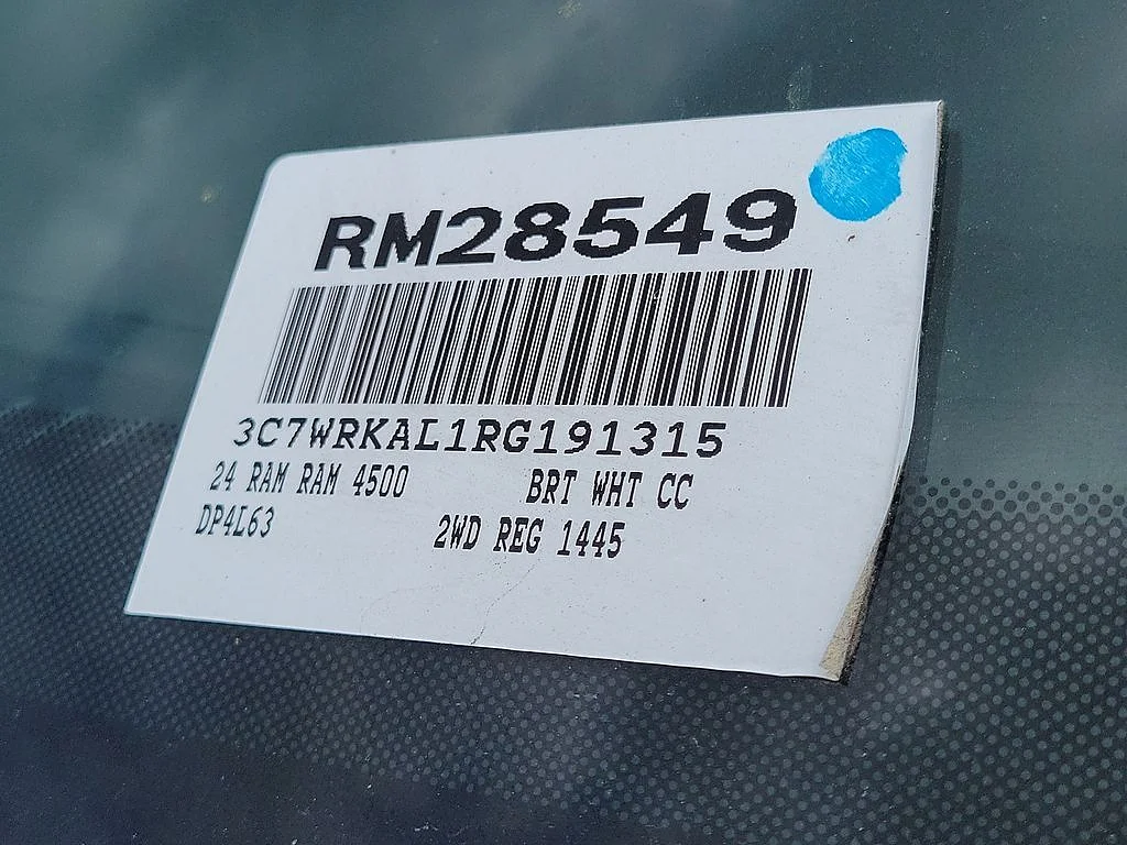 New 2024 Bright White Clearcoat RAM Tradesman/SLT image 21
