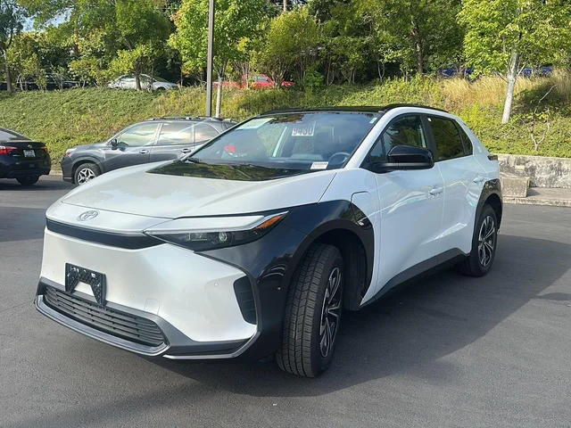 2024 Toyota bZ4X XLE