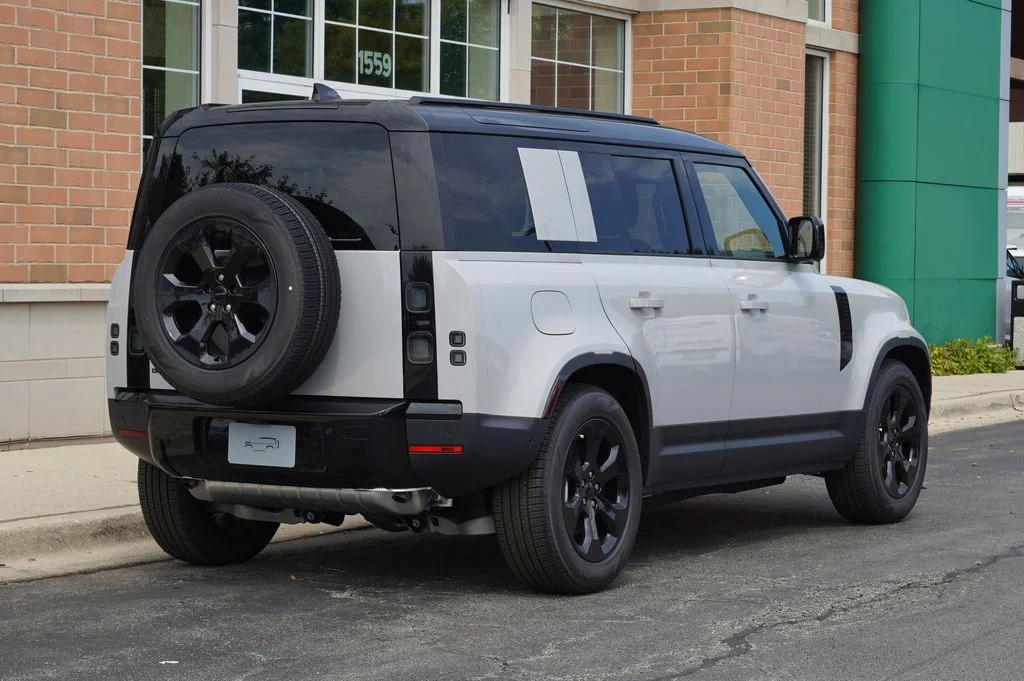 New 2026 Borasco Grey Land Rover S image 6