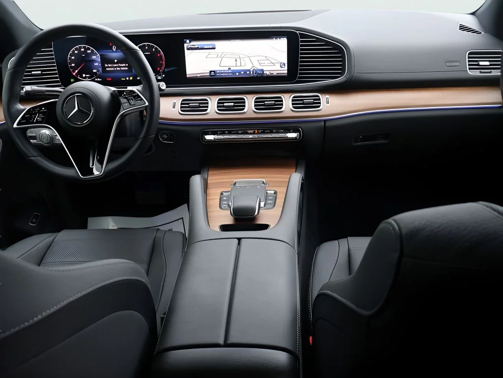 Used 2025 MANUFAKTUR Cardinal Red Mercedes-Benz GLE 450 image 15