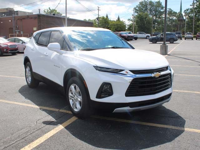 Used 2021 Summit White Chevrolet LT image 4