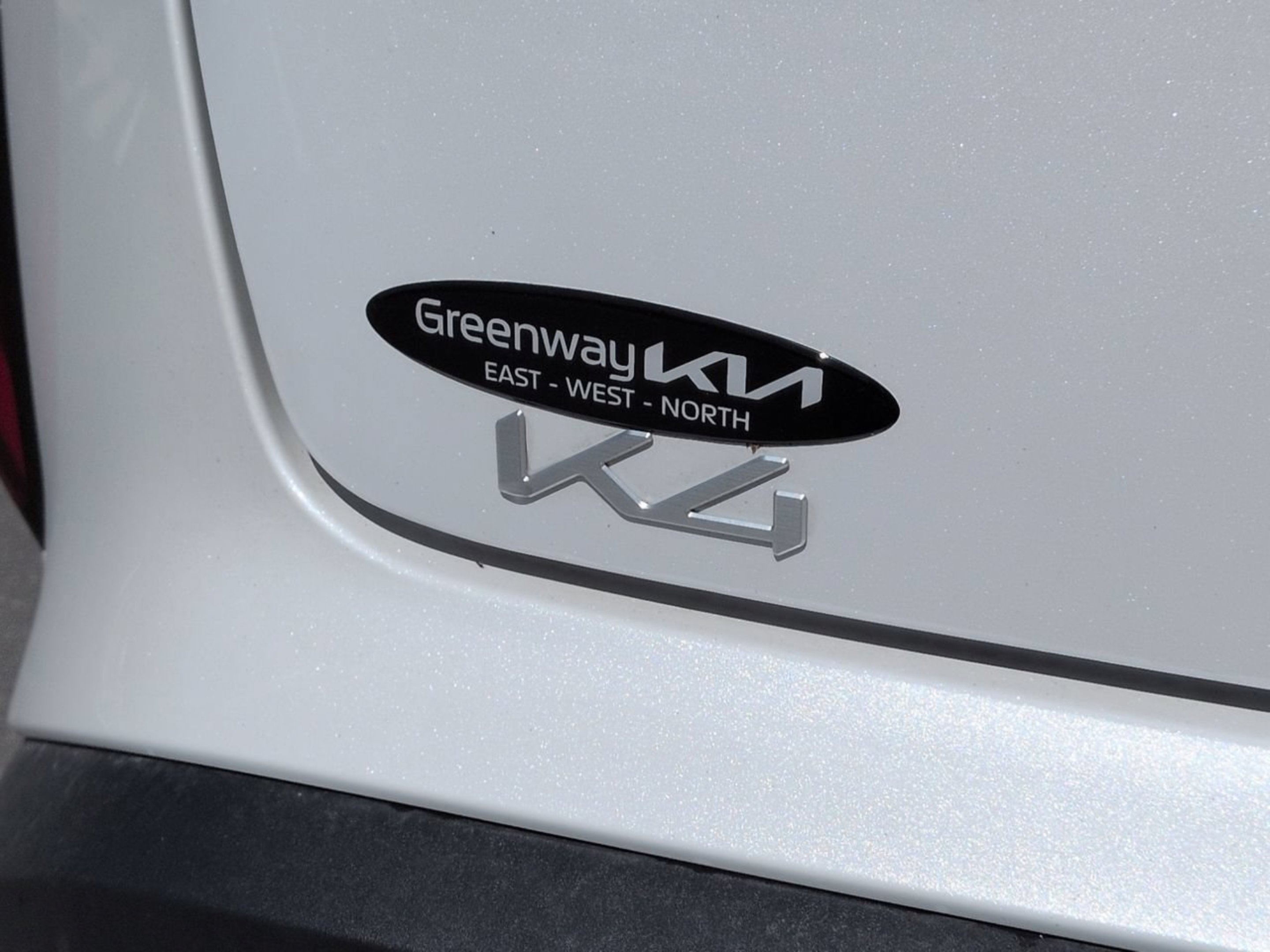 New 2026 Snow White Pearl Kia LXS image 13