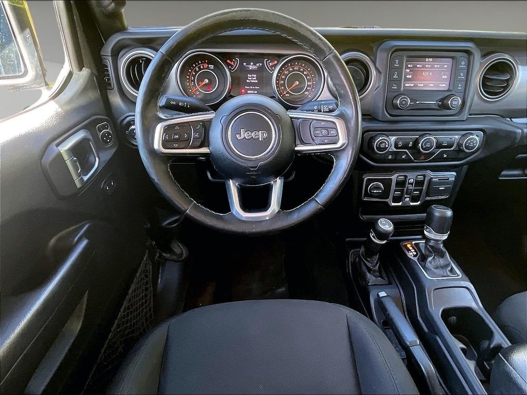 Used 2020 Black Jeep Sport image 17