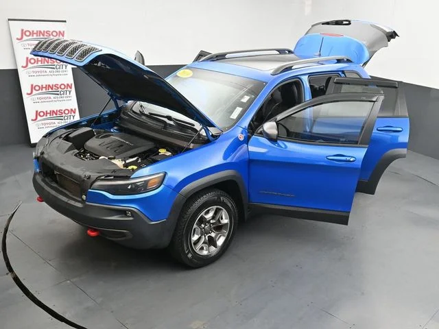 Used 2019 Blue Jeep Trailhawk image 29