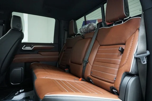 New 2026 Summit White GMC Denali Ultimate DRW image 18