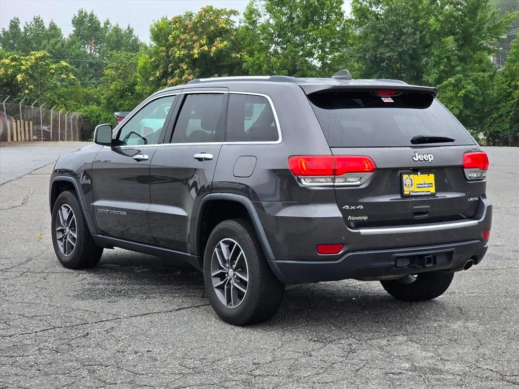 Used 2017 Gray Jeep Limited image 24