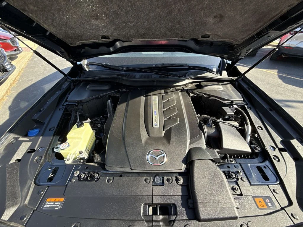 Used 2024 Blue Mazda Preferred image 29