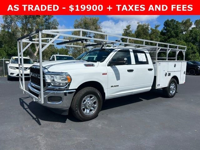 Used 2022 Bright White Clea Ram Tradesman image 2
