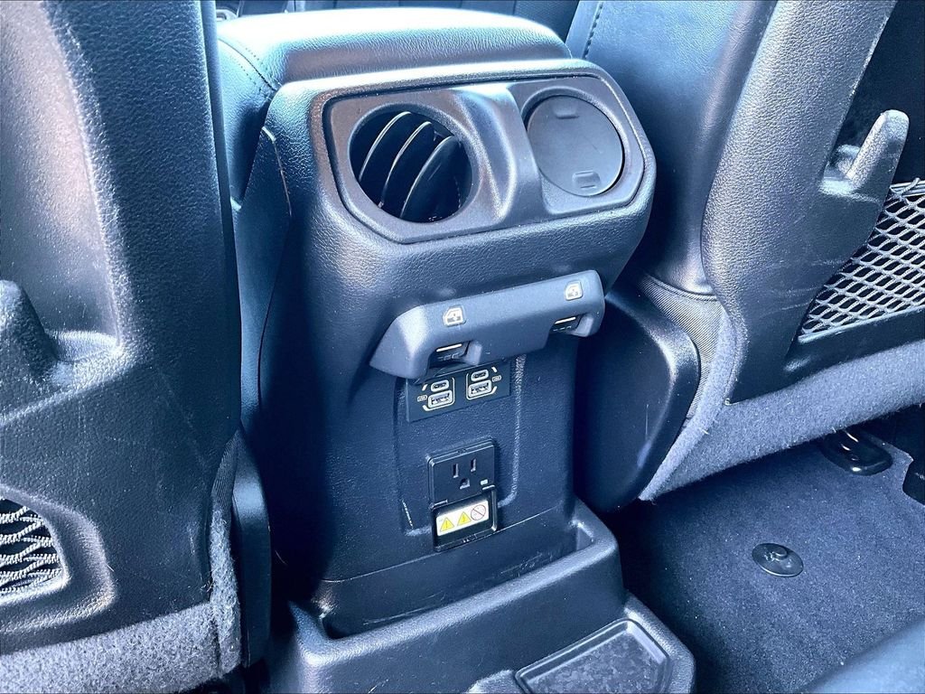 Used 2024 Green Jeep High Altitude 4xe image 28