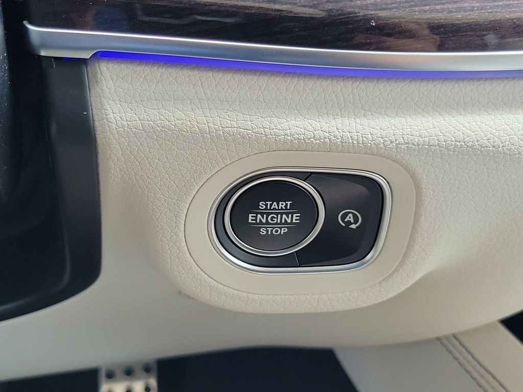 New 2026 Polar White Mercedes-Benz GLS 450 image 31