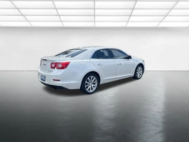 Used 2013 White Diamond Clearcoat Chevrolet LTZ image 5