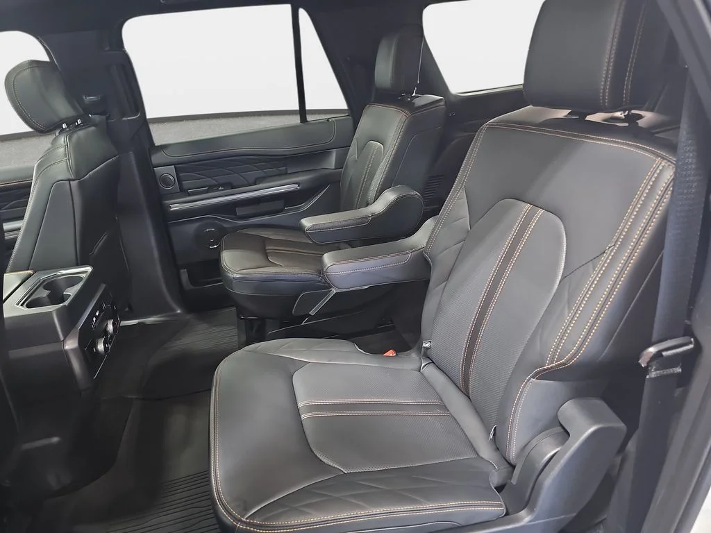 Used 2023 White Ford Platinum image 12