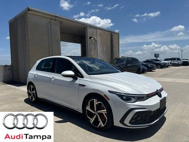 Used 2024 Opal White Volkswagen SE image 1