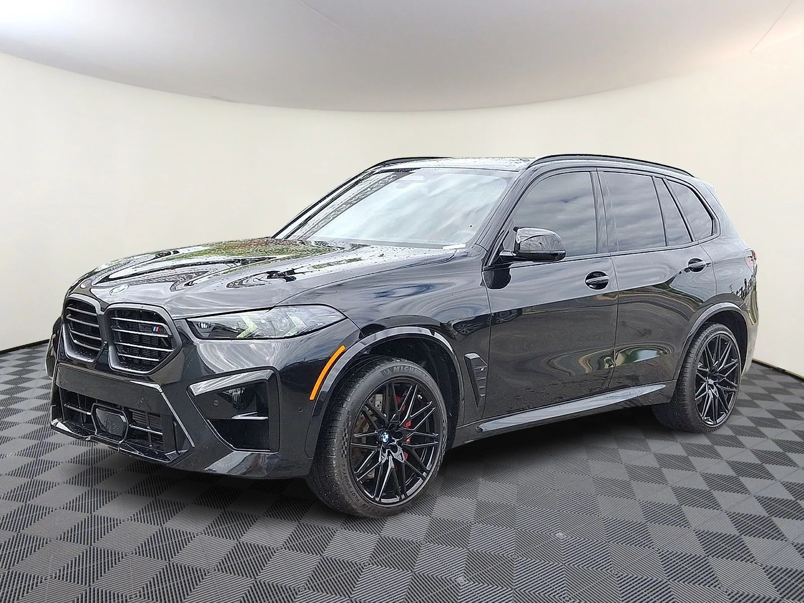 2025 BMW X5 M Competition's photo