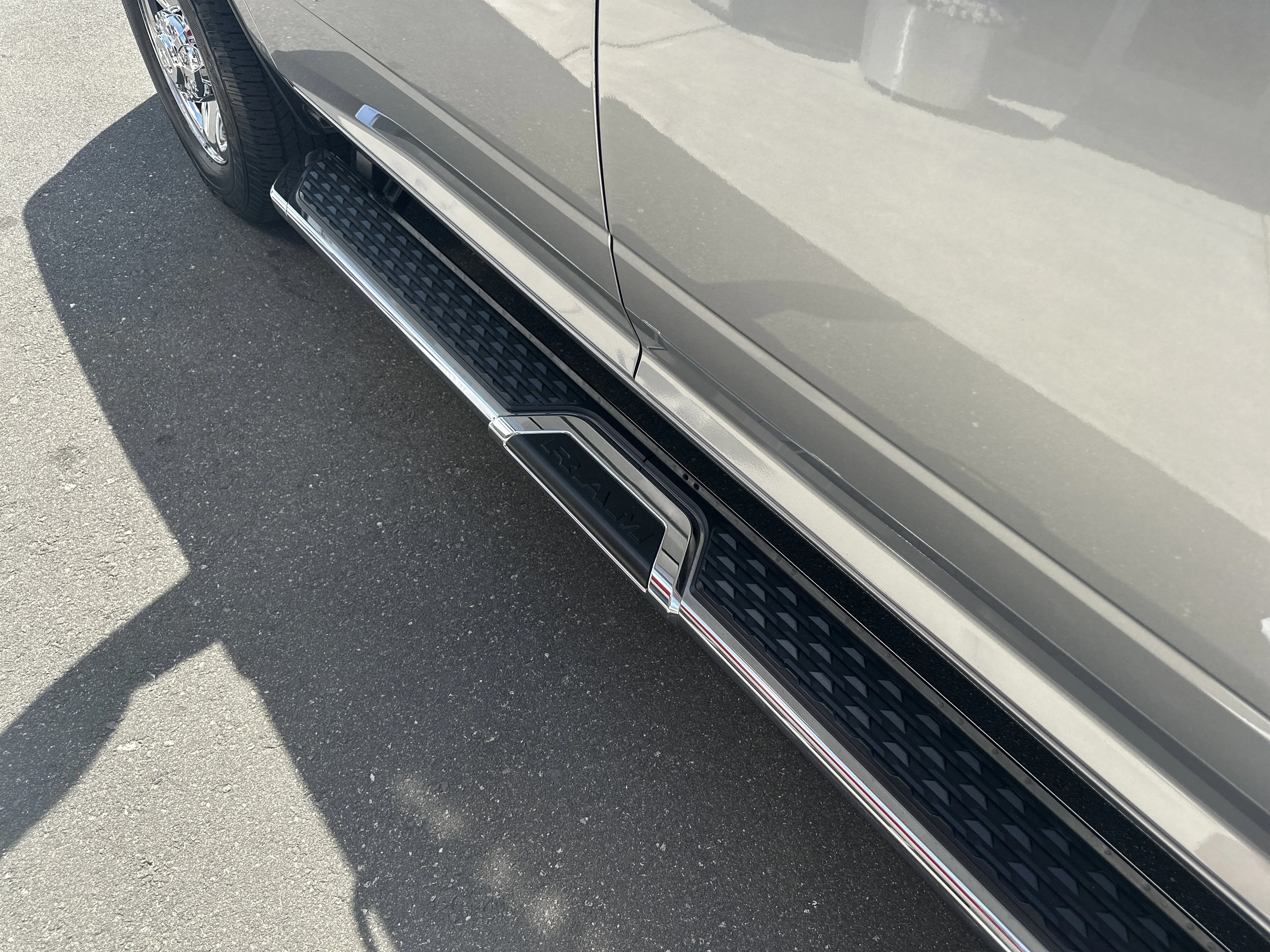 Used 2024 Billet Silver Metallic Clearcoat Ram Big Horn image 23