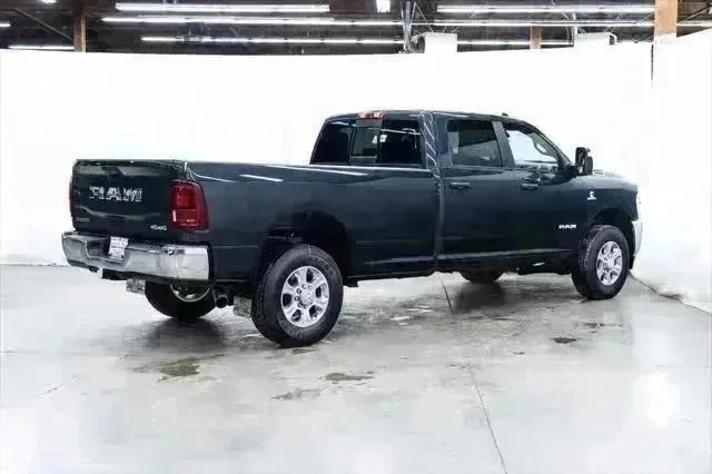 2026 RAM 2500 Big Horn - Photo 6