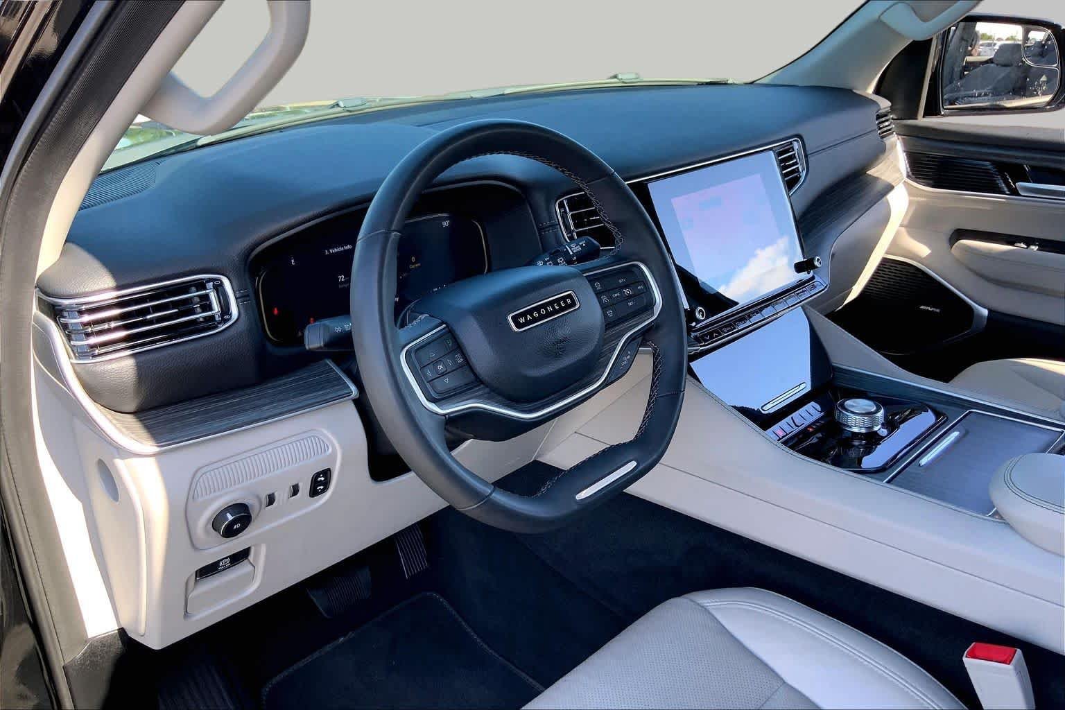Used 2024 Diamond Black Crystal Pearlcoat Jeep Series II image 17