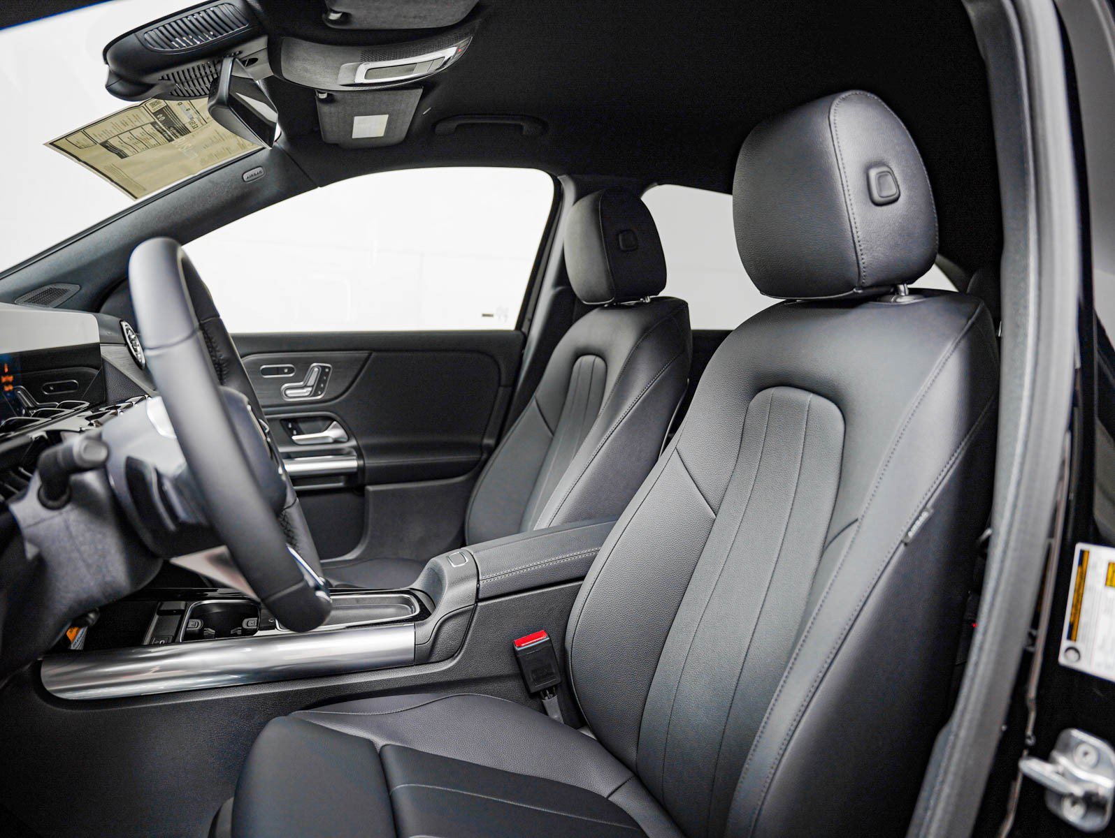 New 2026 Night Black Mercedes-Benz GLA 250 image 7