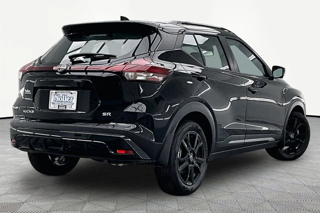 Certified 2024 Nissan Kicks SR with VIN 3N1CP5DV8RL543482 for sale in Kansas City