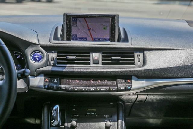 Used 2013 Black Lexus 200h image 15