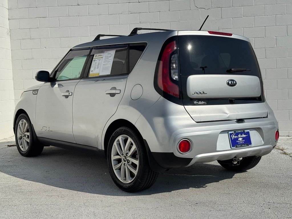 Used 2019 Silver Kia Plus image 9