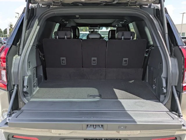 New 2027 Marsh Gray Ford Tremor® image 13