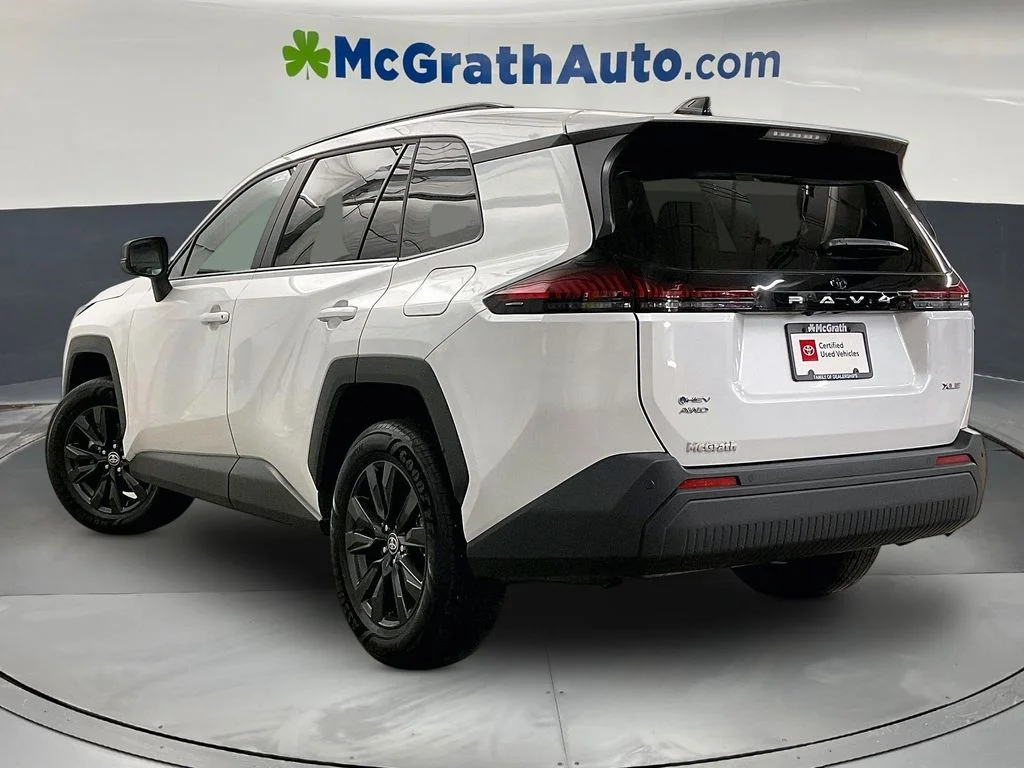 Certified Used 2026 Beige Toyota XLE Premium image 3