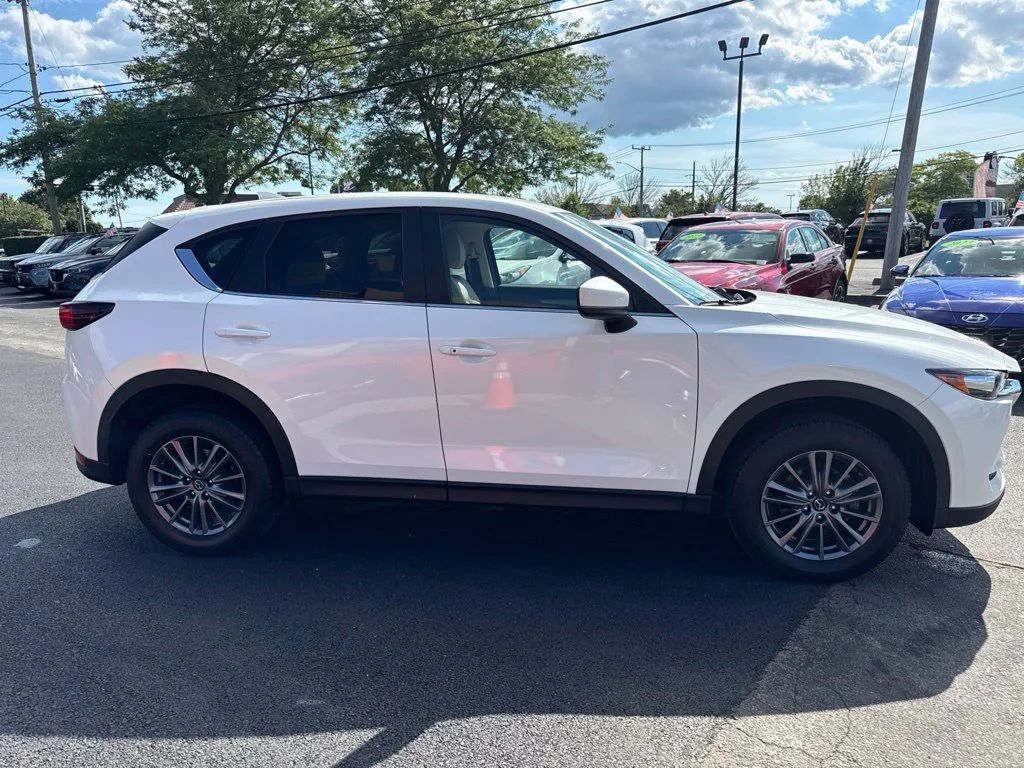 Used 2021 White Mazda Touring image 4