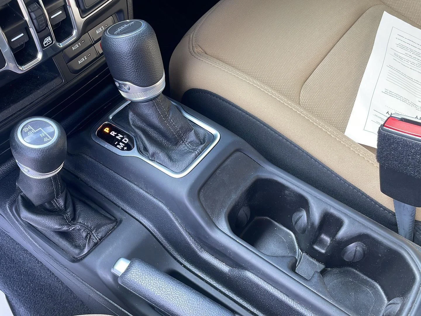 Used 2021 Bright White Clearcoat Jeep Sport S image 14