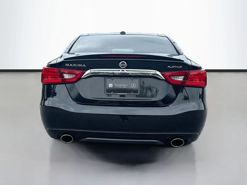 Used 2016 Black Nissan Platinum image 6