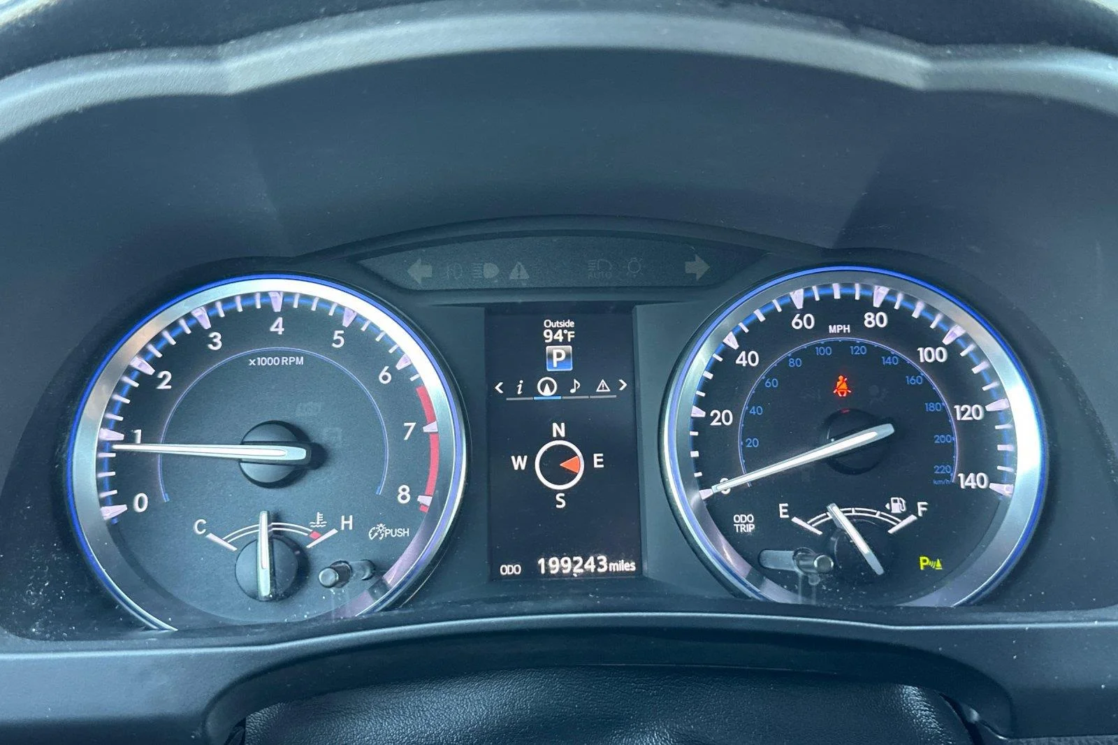 Used 2015 Predawn Gray Mica Toyota Limited image 25