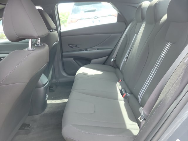 2026 Hyundai Elantra SEL Sport - Photo 7