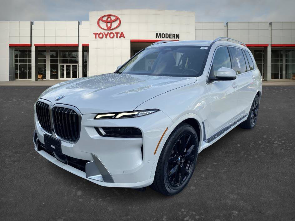 2025 BMW X7