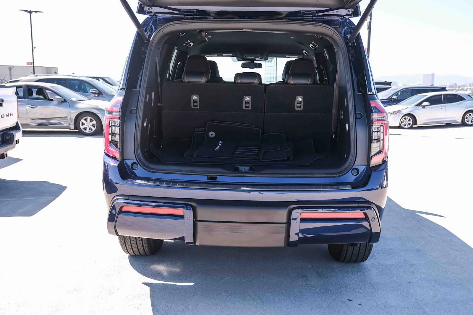 2026 Nissan Armada SL - Photo 27