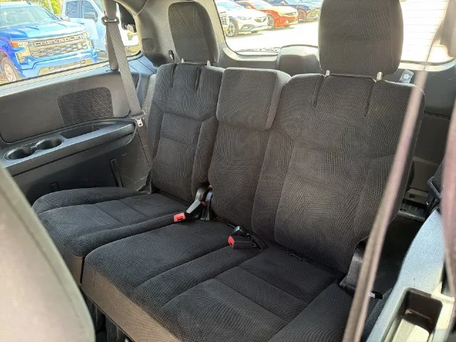 Used 2018 Gray Dodge SE Plus image 25