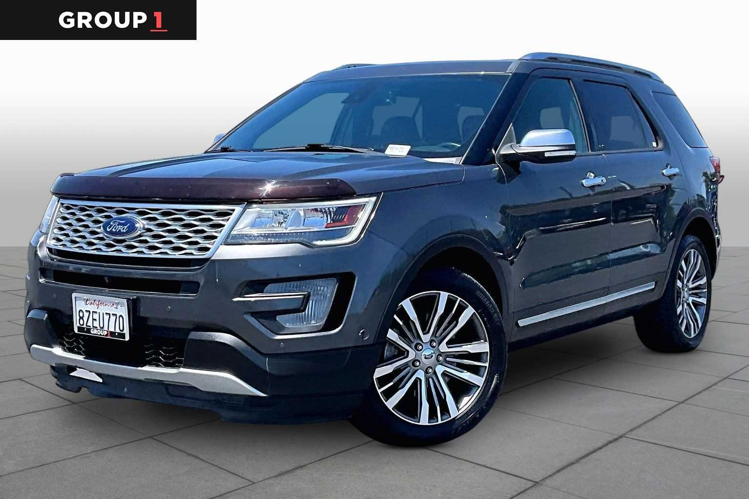 2017 Ford Explorer Platinum 4WD's photo