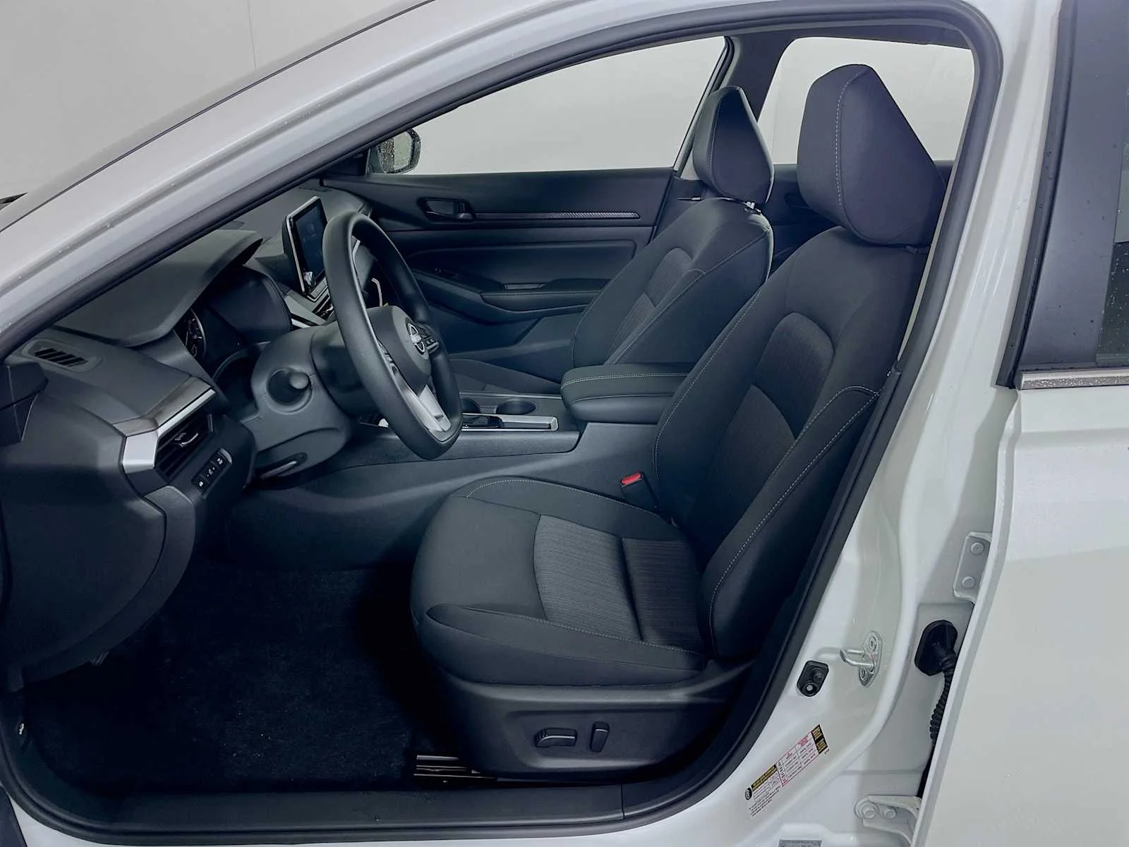 New 2026 Pearl White TriCoat Nissan SV image 4