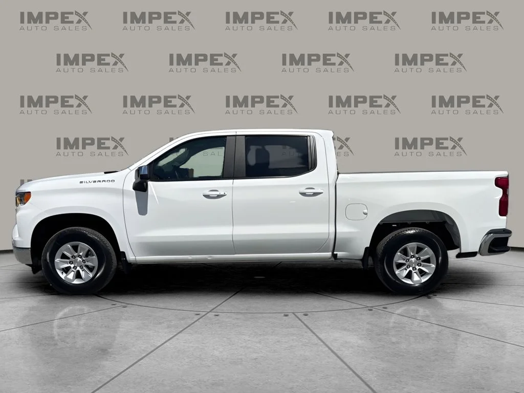 Used 2025 White Chevrolet LT image 2