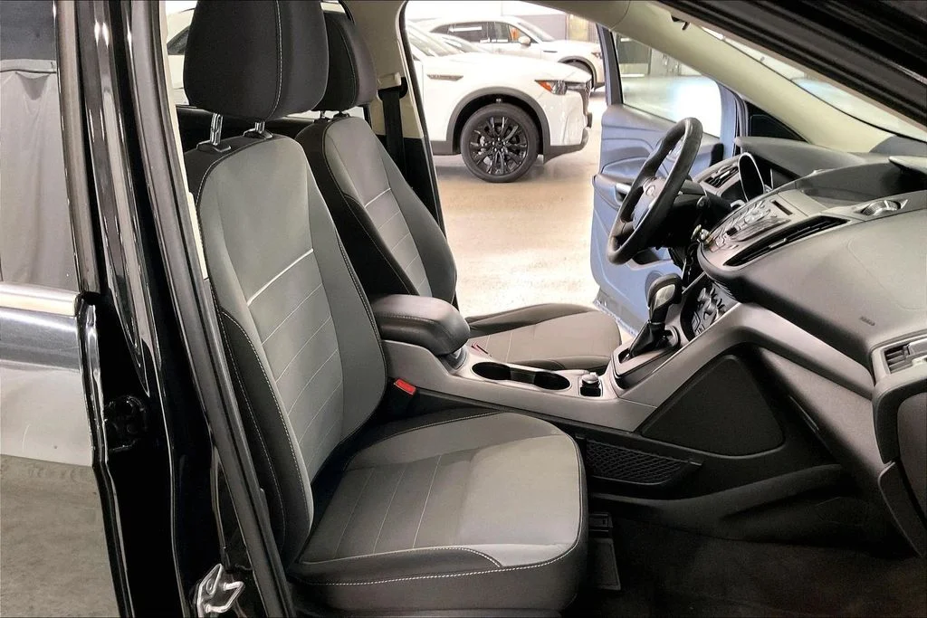 Used 2014 Black Ford SE image 6