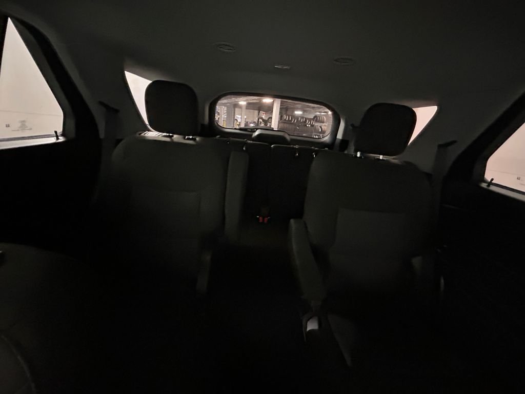 Used 2023 White Ford XLT image 19