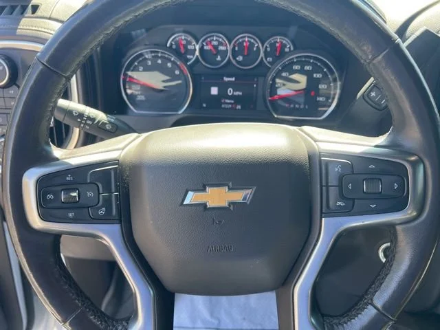 Used 2019 IRIDESCENT PEARL TRICOAT Chevrolet LTZ image 15